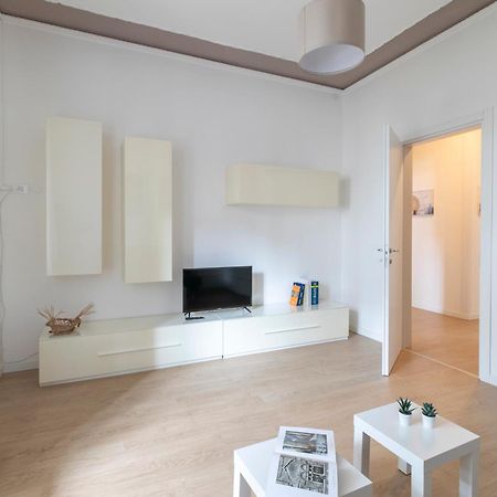Casa Graziella - A 2 Passi Dal Centro E Stazione Di Verona Eksteriør billede